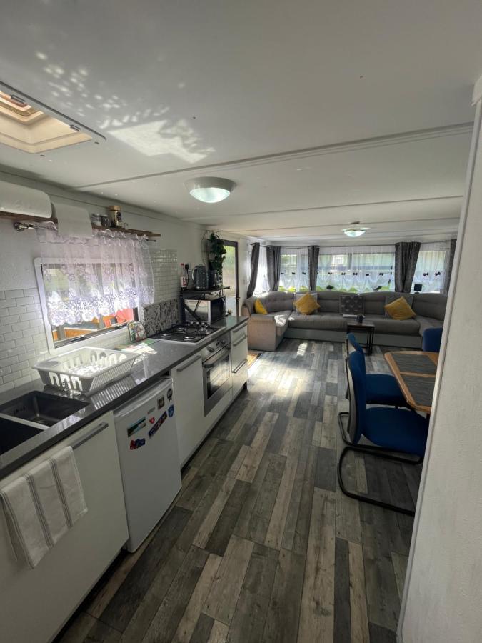 Unique Caravan With Outdoor Space Apartment Ballantrae ภายนอก รูปภาพ